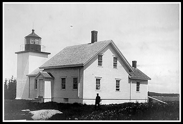 early inage of Deer Island Thorofare lighthouse