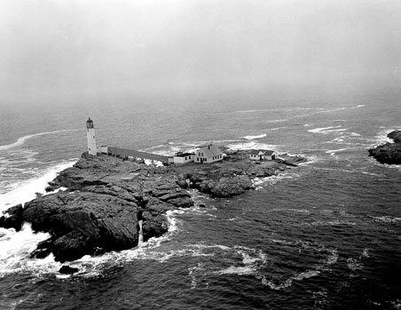 Isles of Shoals Lighthouse on White Island in New Hampshire. Image Courtesy US Coast Guard.