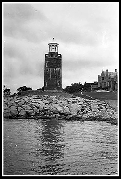 early Avery Point light in disrepair