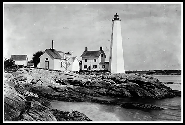 early New London Harbor light 1900