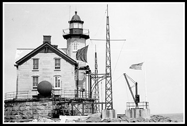 early stratford shoal light