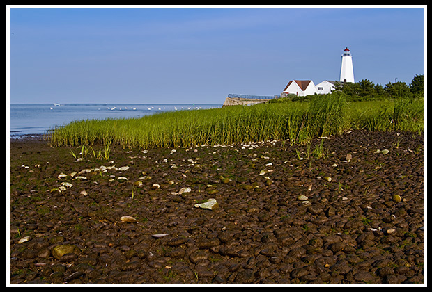 Lynde Point light at low tide