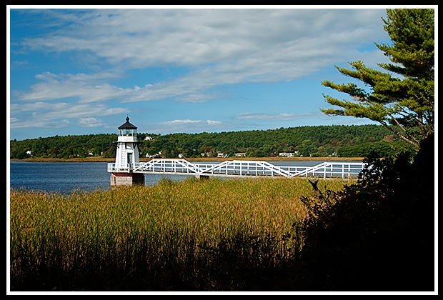 Doubling Point Light guiding along the Kennebec River