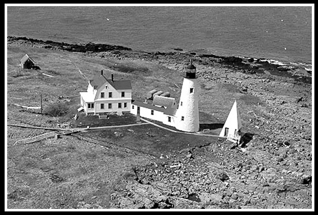 early image wood island light