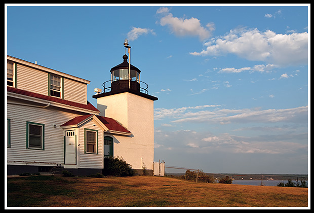 Fort Point lighthouse