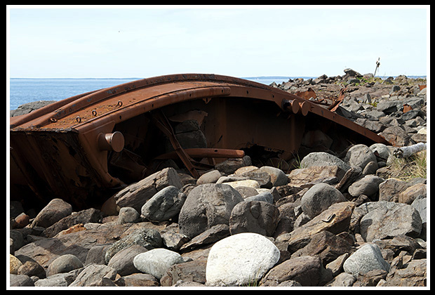 shipwrecked tugboat on Monhegan Island