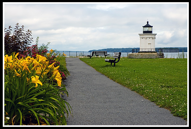 Bug Light Park with Portland Breakwater lighthouse