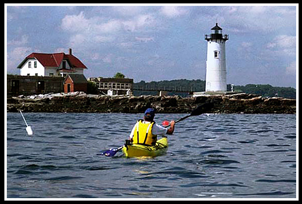 kayaking near Portsmouth Harbor light