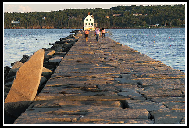 breakwater leads to Rockland Breakwater light