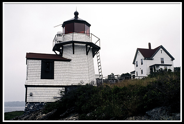 Squirrel Point light