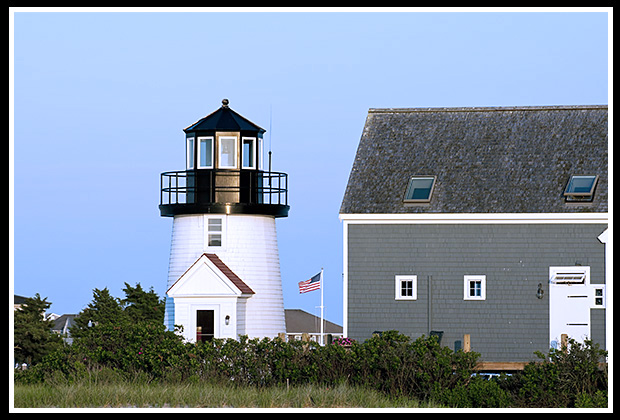 Hyannis Harbor lighthouse