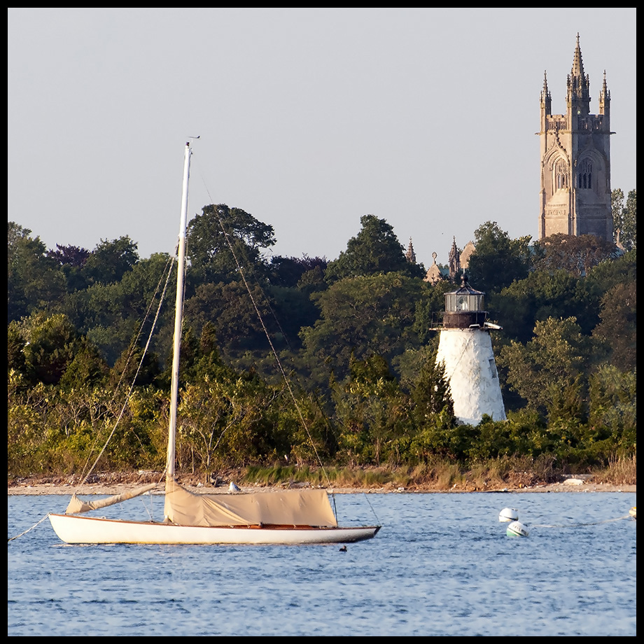 Palmer Island light before current repainting