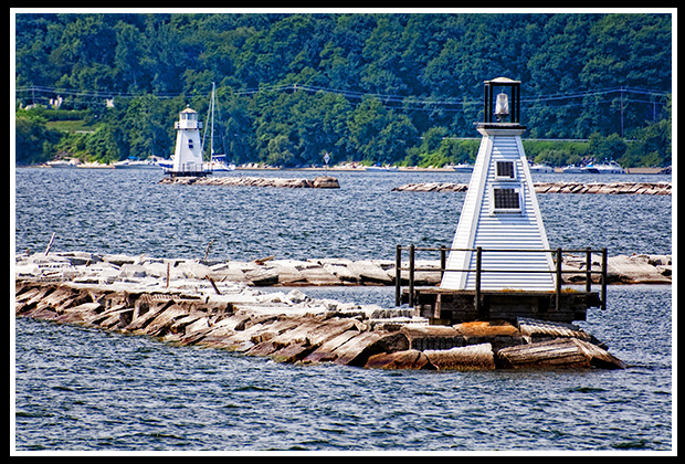 both Burlington Breakwater lights