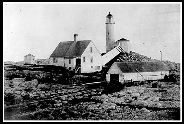 isles of shoals with new tower