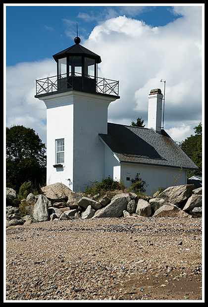 Bristol Ferry light surrounded by boulders