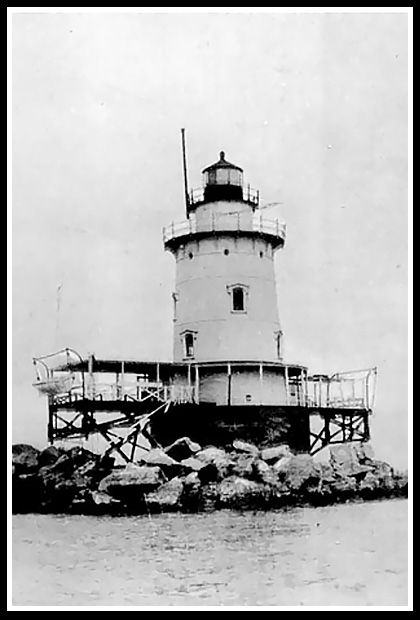 early Conanicut light with spark plug style constrcution