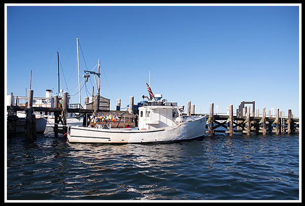 lobster boat leaving Jamestown Harbor 