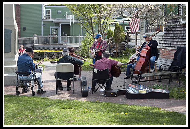 folk musicians performing near downtown Wickford.
